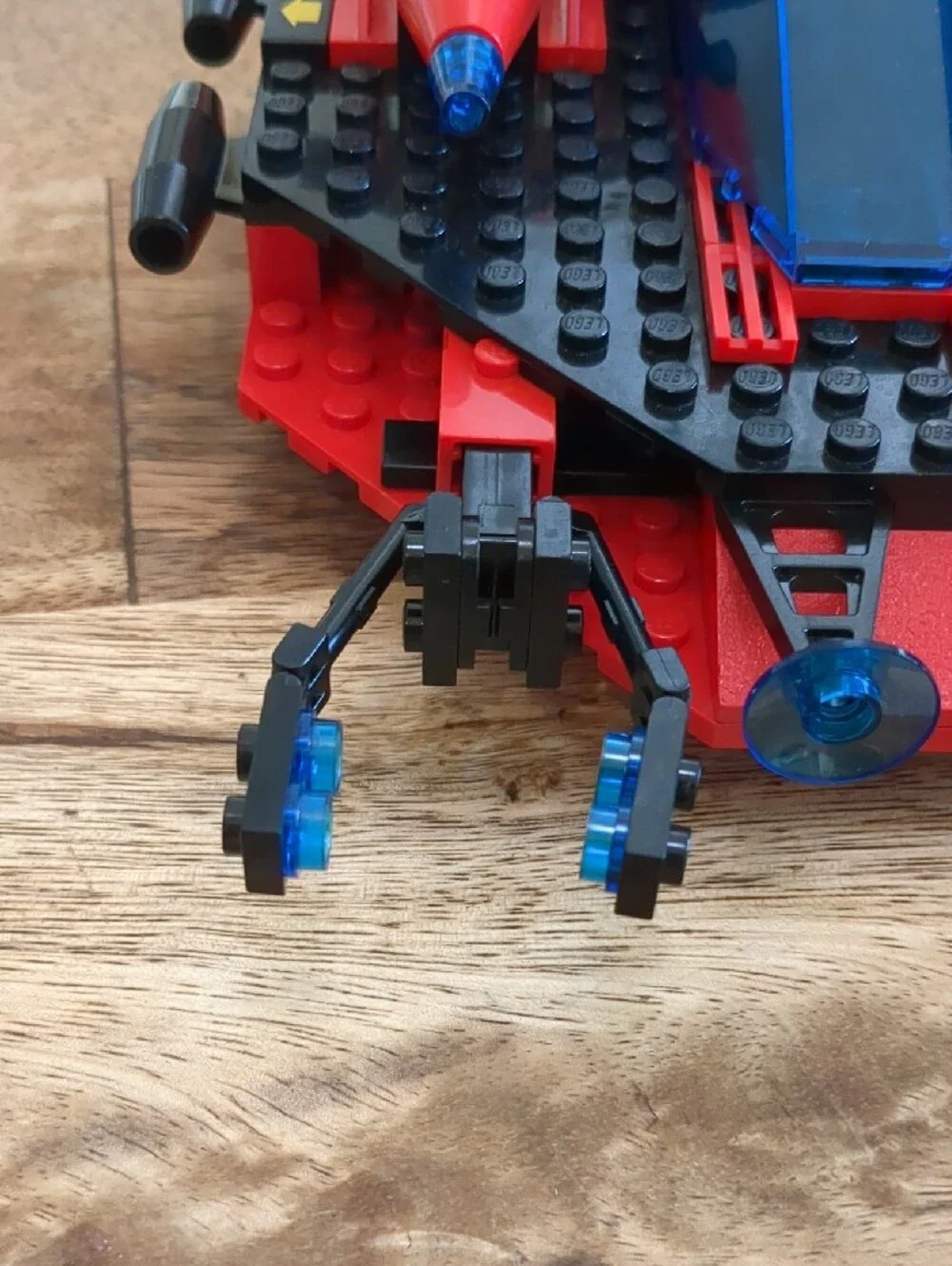 Lego 6939 Spyrius Centurion Saucer Red and Black with Blue Canopies - Complete